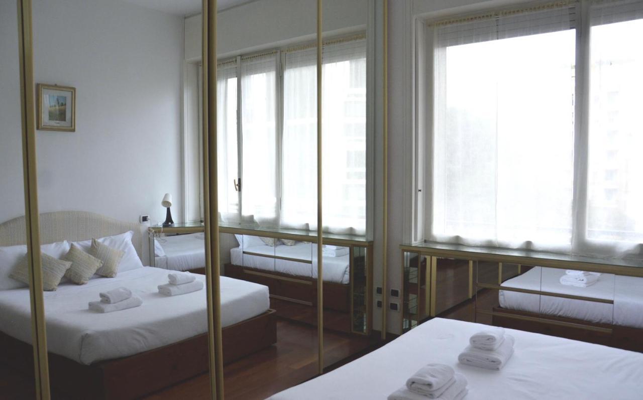 New Renovated Apartment With Balcony Porta Romana Milano Exteriör bild